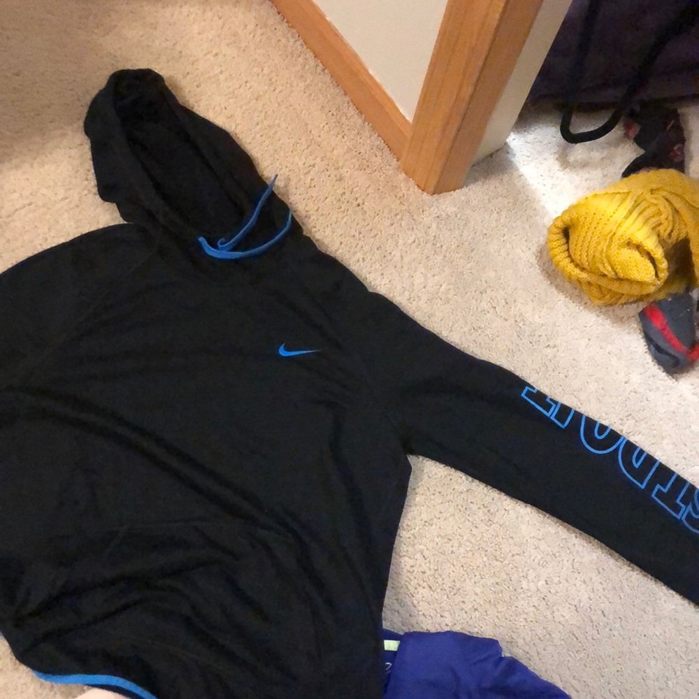 sweatshirt